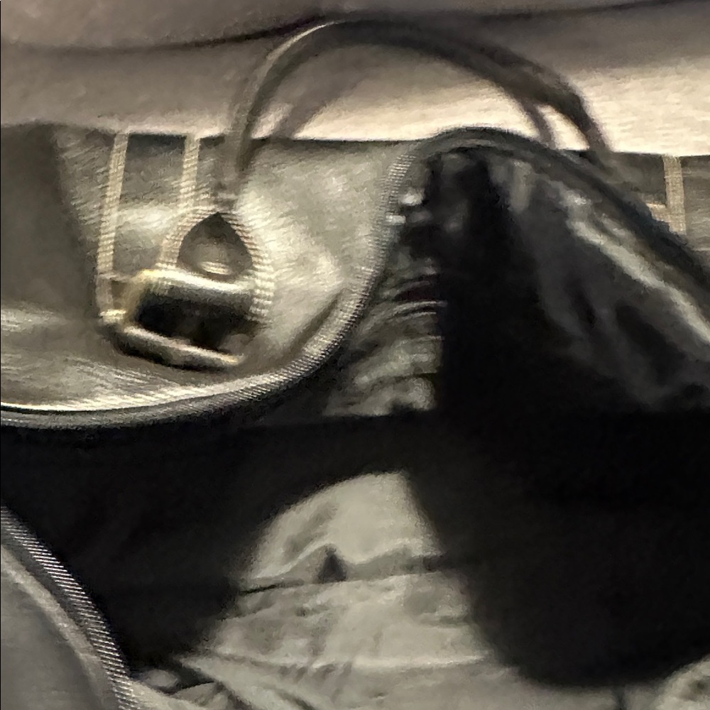 Bueno Black Travel Bag - Picture 8 of 9